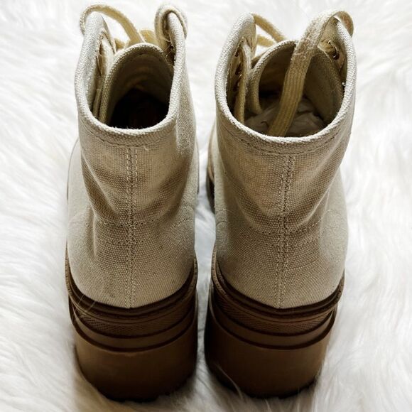 Boo Hoo Chunky Lace Up Canvas Boots Tan Cream Size 7 - Picture 4 of 7